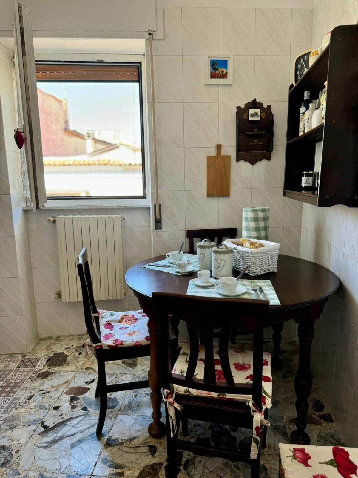Appartement Ely House à Monte SantʼAngelo Extérieur photo