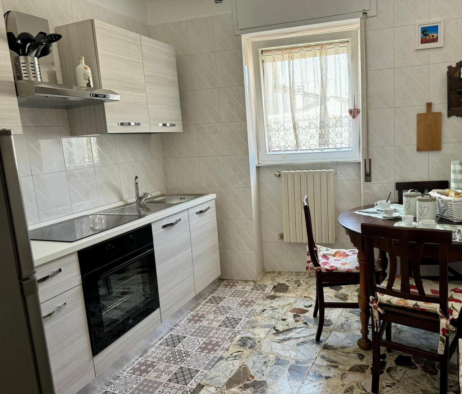 Appartement Ely House à Monte SantʼAngelo Extérieur photo
