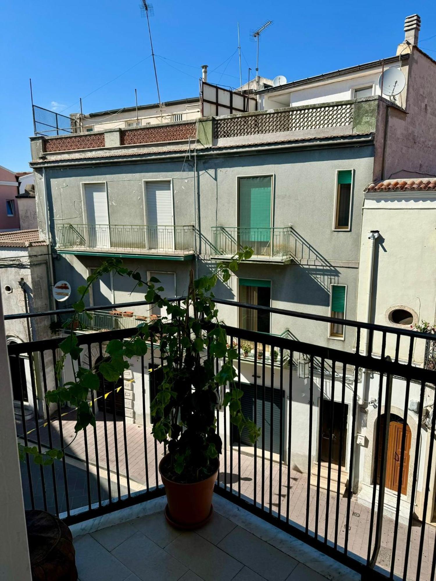 Appartement Ely House à Monte SantʼAngelo Extérieur photo