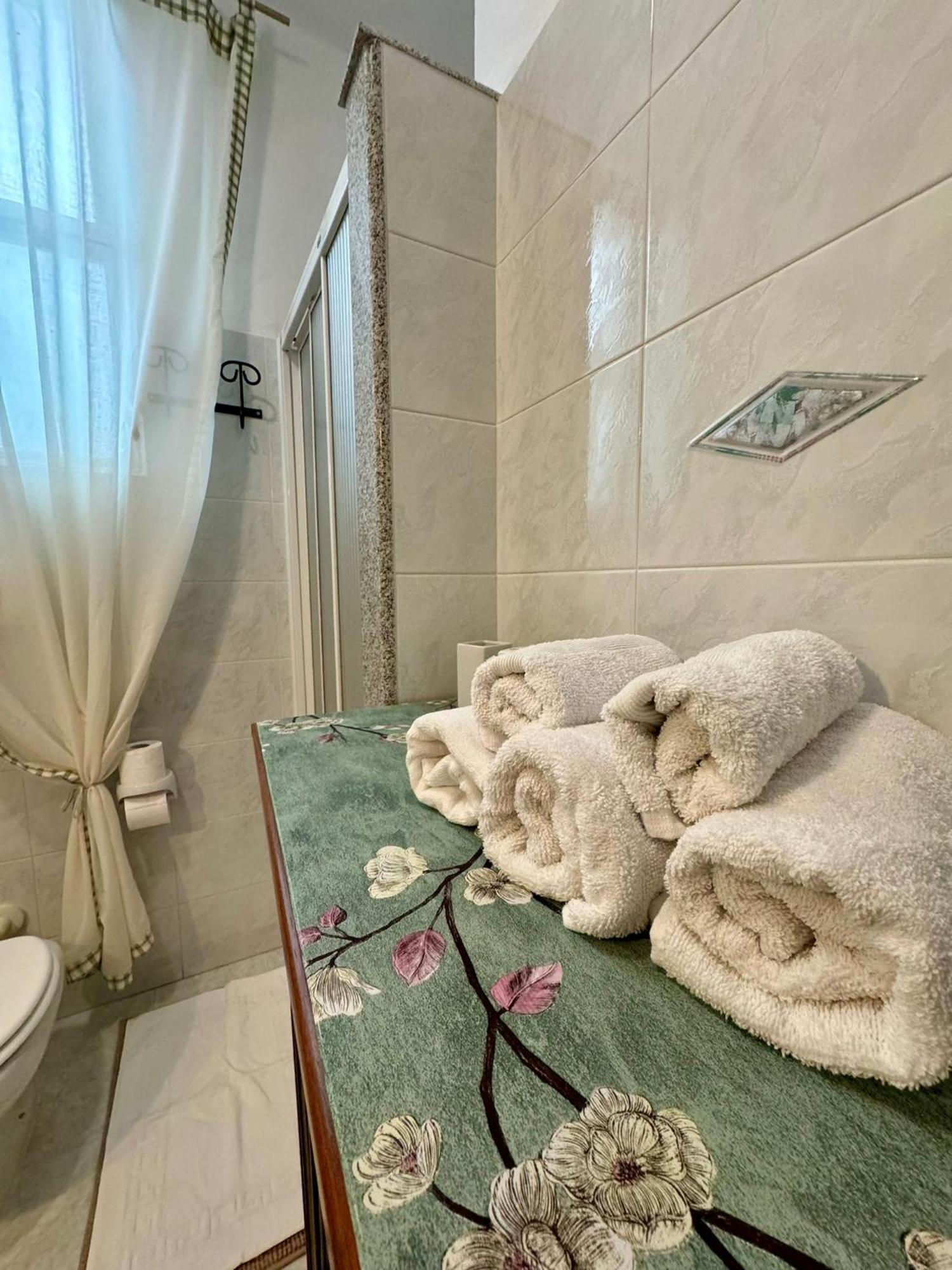Appartement Ely House à Monte SantʼAngelo Extérieur photo