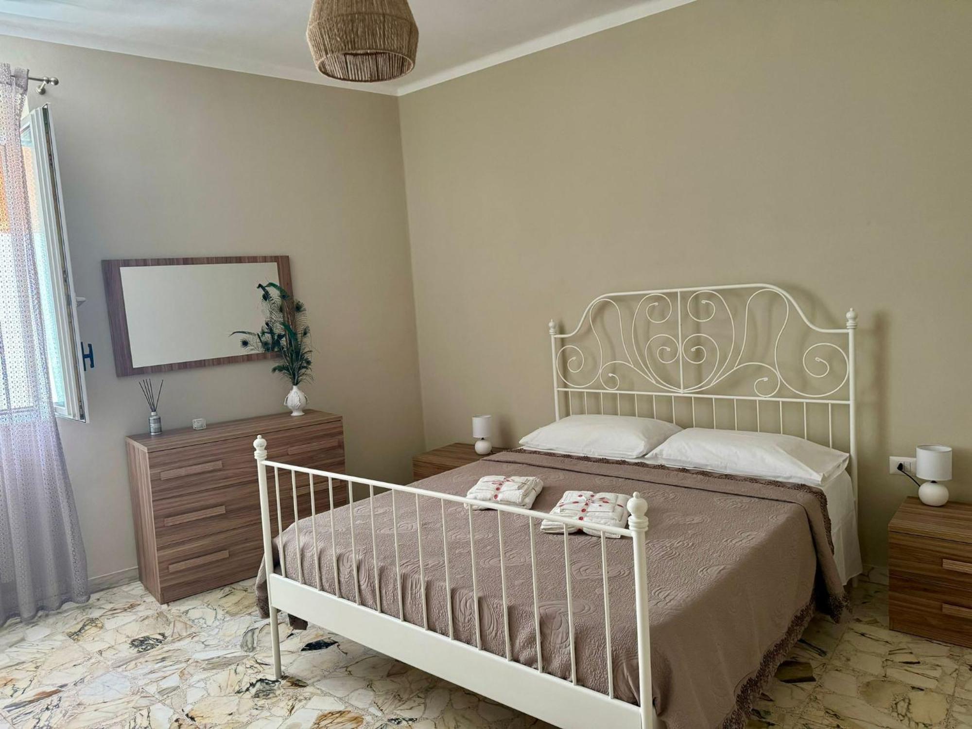 Appartement Ely House à Monte SantʼAngelo Extérieur photo
